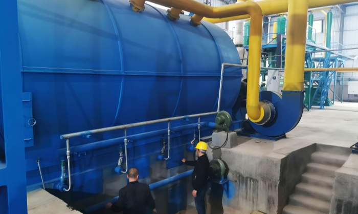 東盈油泥熱解煉油設(shè)備