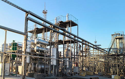 東盈控股30噸/天重油蒸餾提煉柴油設(shè)備在哈薩克斯坦落地安裝